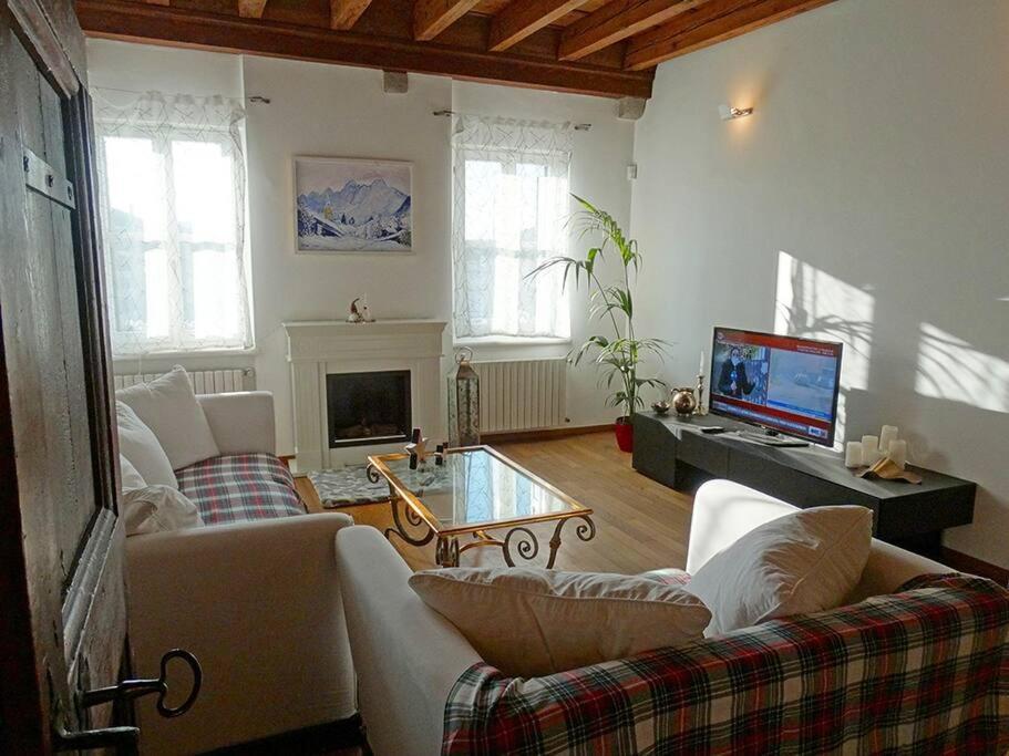 New Charme & Luxury - Sosa Residence In The Heart Of Удіне Екстер'єр фото